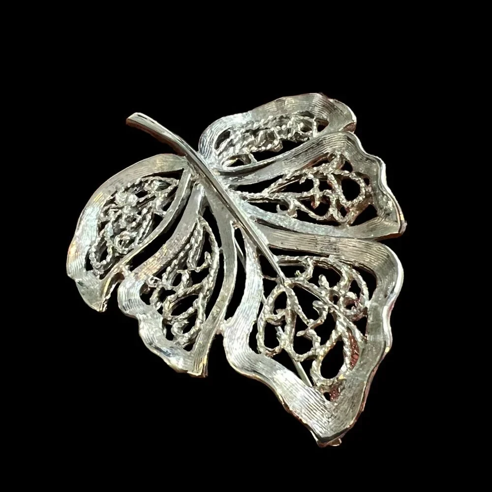Monet Brooch Leave Brushed‎ Silver Tone Filigree Swirl Vintage Pin